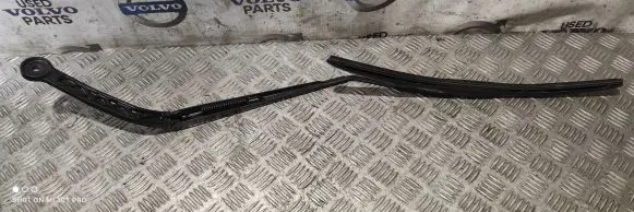 BMW X5 F15 Front wiper blade arm 7304072
