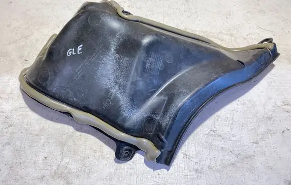 Mercedes-Benz GLE (W166 - C292) Other engine bay part A1666207401