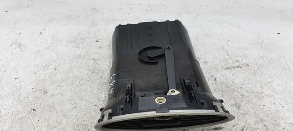 Ford Focus Dashboard side air vent grill/cover trim 4M51A014L21AD