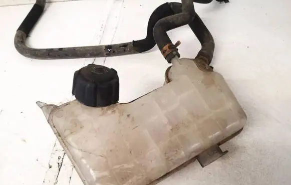 Renault Scenic II - Grand scenic II Coolant expansion tank/reservoir 8200262036