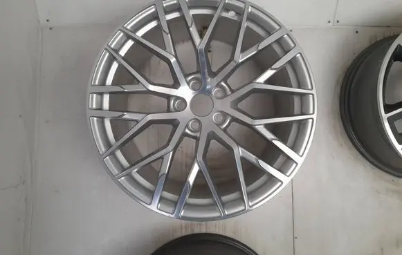 Audi R8 4S R20 alloy rim 4S0601025C