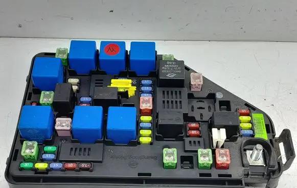 SsangYong Korando Fuse module 8297034031 E034EB015