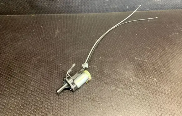 BMW 5 F10 F11 Seat adjustment motor 830649662 00009505600 110124090310