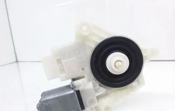 Skoda Fabia Mk3 (NJ) Rear door window regulator motor 6V0959812A