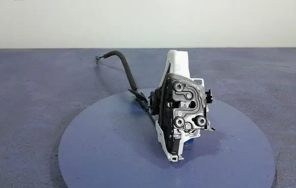 Renault Arkana Front door lock 805029736R