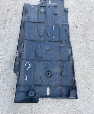 Renault Kadjar Gearbox bottom protection 74815HV80A