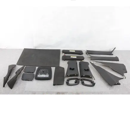 BMW 7 F01 F02 F03 F04 A set of handles for the ceiling 7975416