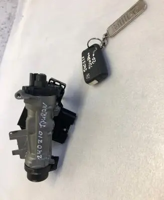 Volkswagen Touran III Ignition lock 1k0905851