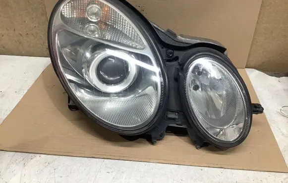 Mercedes-Benz E W211 Headlight/headlamp 15436200