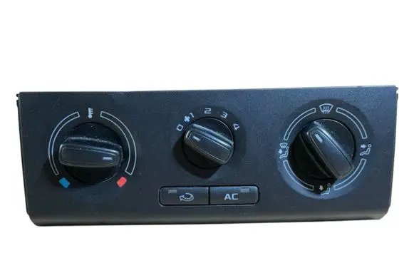 Skoda Fabia Mk2 (5J) Climate control unit 5J0820045D 90151672