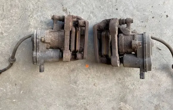 Land Rover Range Rover Evoque L538 Brake caliper pad carrier rear 