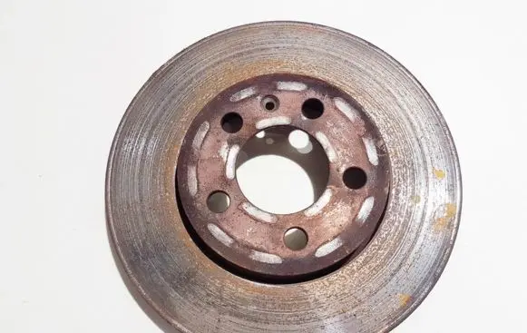 Volkswagen Fox Front brake disc ventiliuojamas