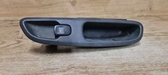 Volvo S80 Electric window control switch 9472275