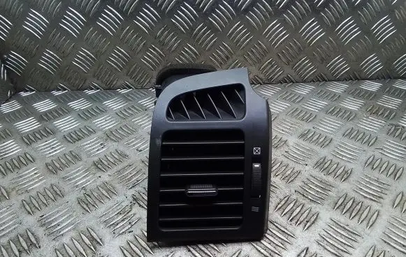 Chevrolet Captiva Dashboard side air vent grill/cover trim ADX81 ADX66KF1