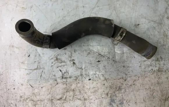 Hyundai Matrix Engine coolant pipe/hose