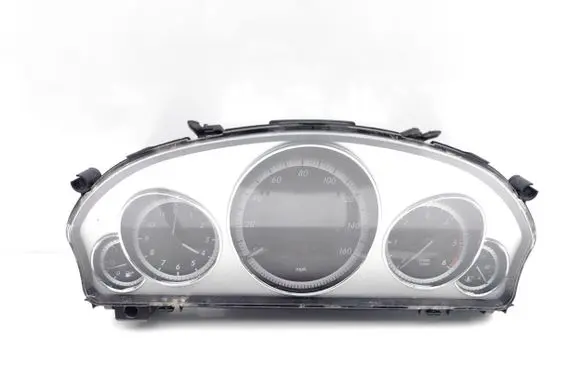 Mercedes-Benz E W212 Speedometer (instrument cluster) A2129003509 A2049022702 A2049022802
