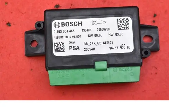 Peugeot 208 Engine control unit/module ECU 9675749680
