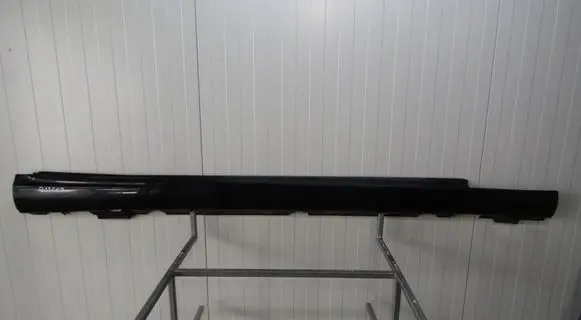Front sill (body part)