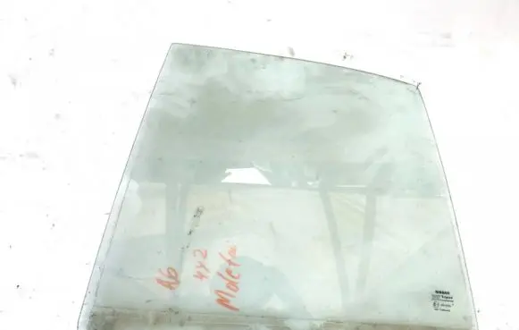 Nissan Primera Rear door window glass