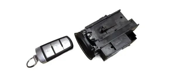 Volkswagen PASSAT B6 Ignition lock 3C0905843Q