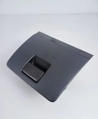 Glove box