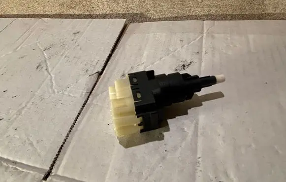 Audi A6 S6 C6 4F Brake pedal sensor switch 1K2945511