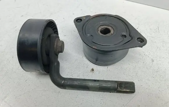 BMW 7 E65 E66 Generator/alternator belt tensioner 7786880 11287786880