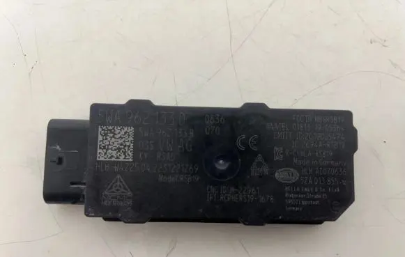 Volkswagen ID.3 Keyless system antenna 5WA982133D