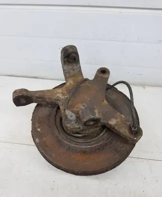 Iveco Daily 4th gen Front wheel hub spindle knuckle