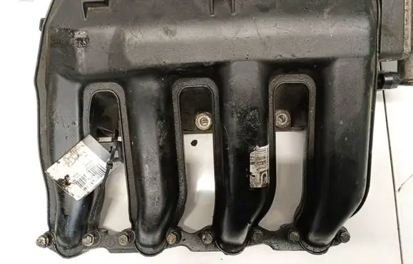 BMW 1 E81 E87 Intake manifold 7788194 7787316