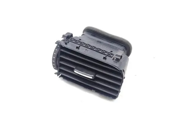 Volkswagen Jetta VI Dashboard side air vent grill/cover trim 5C6819704 3MPX-0271