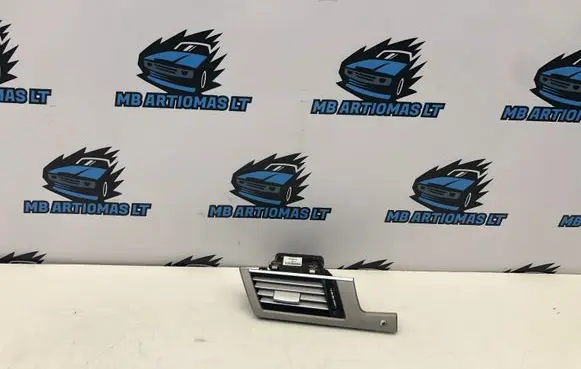Mercedes-Benz E W212 Dashboard side air vent grill/cover trim A2128300154