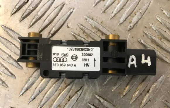 Audi A4 S4 B6 8E 8H Airbag deployment crash/impact sensor 8E0959643A 02318039XSN0 200902