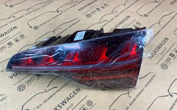 Audi A4 S4 B9 8W Rear/tail lights 8W9945094AD