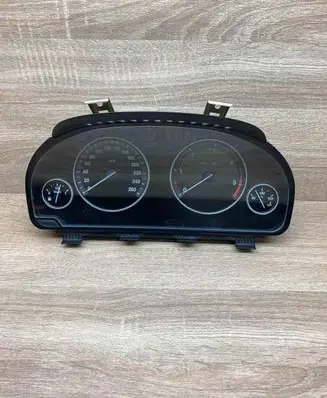 BMW 5 F10 F11 Speedometer (instrument cluster) 9249344 2119957