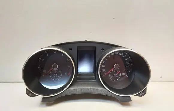 Volkswagen Golf VI Speedometer (instrument cluster) 5K0920870B