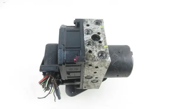 Mercedes-Benz Sprinter W901 W902 W903 W904 ABS Pump 0004463289 0265900026