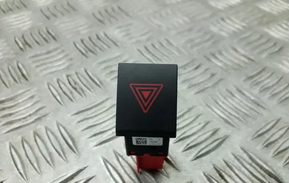 Skoda Fabia Mk2 (5J) Hazard light switch 5J0953235E