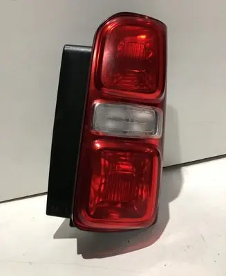 Peugeot Expert Rear/tail lights