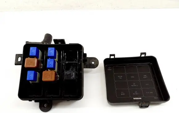 Nissan Leaf I (ZE0) Fuse box set 243843NA0A 3NA0A