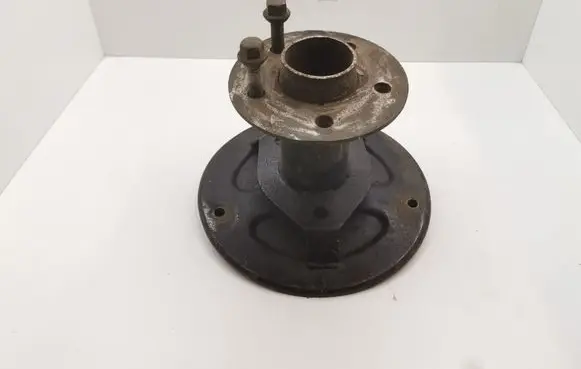 Mercedes-Benz G W460 Spare wheel mounting bracket 