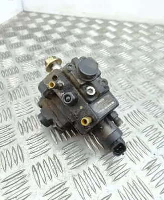 Opel Vectra C Fuel injection high pressure pump 0055206679