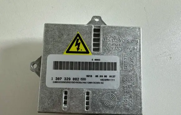 BMW X3 E83 Headlight ballast module Xenon 1307329082 63127176068