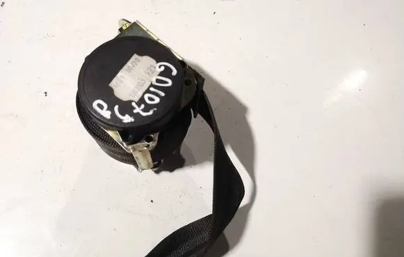 Subaru Legacy Rear seatbelt