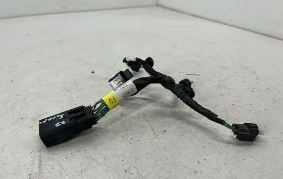Ford Escape IV Fuel injector wires PU5T14B485FD