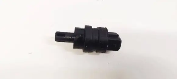 Volkswagen PASSAT B4 Intake air temperature sensor 028906081