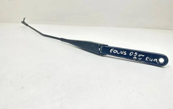 Ford Focus Front wiper blade arm 4M5117526CB