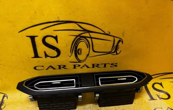 Dacia Sandero III Dash center air vent grill 687500391R