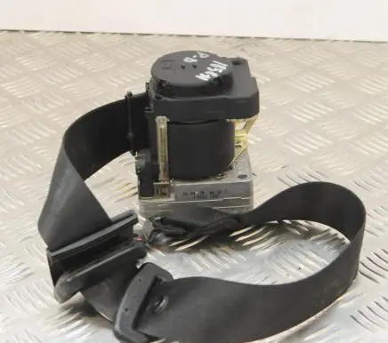 Mercedes-Benz C W203 Front seatbelt 2018680222 A2018680222