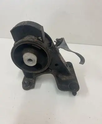 Lexus NX Engine mount bracket